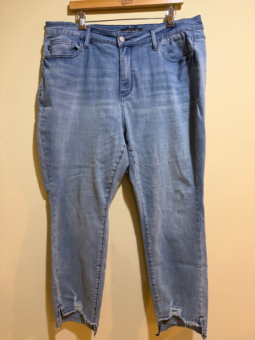Women’s Judy Blue Relaxed Fit Distressed Raw Hem Jeans